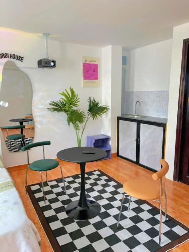 Corgi House Nha Trang 3 - Steps from beach - 편의 시설/서비스