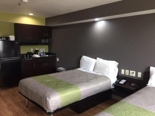Studio 6  Burleson, TX – Burleson, TX