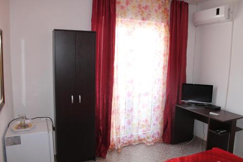 Rooms and Apartments Milana - image 2
