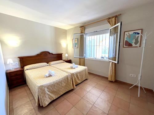 Villa with Private Pool image 6