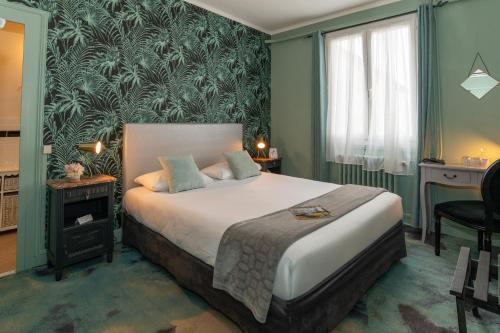 room detail thumbnail 0