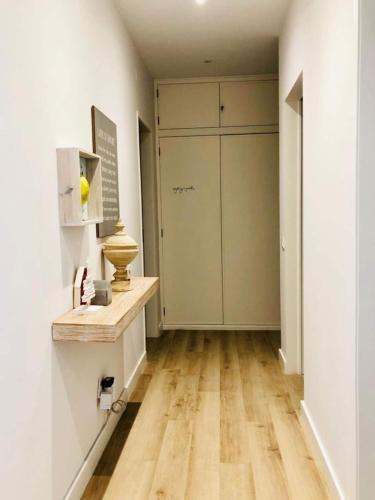 Spacious 3 bedroom apartment 20 min to Lisbon in มอนติโค