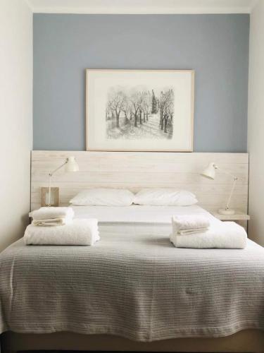 Spacious 3 bedroom apartment 20 min to Lisbon in มอนติโค