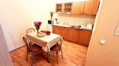 Apartment image 9