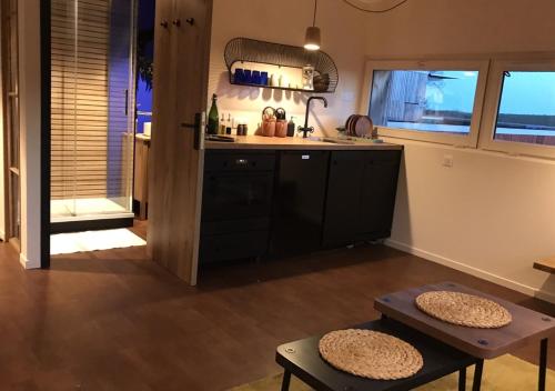 LA MAISON DES BOIS D'OCRE - Gîte Appart Design - Clim Pkg Wifi Jardin à 10mn de Dijon (LA MAISON DES BOIS D'OCRE - Gite Appart Design - Clim Pkg Wifi Jardin a 10mn de Dijon) in Messigny-et-Vantoux