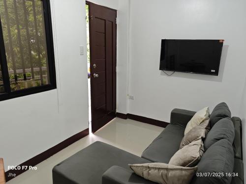 New Clark City Guest House R208 in Capas