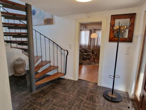 Ferienhaus Anna mit Kamin, Terrasse, Hof & Garage in 哈斯洛赫