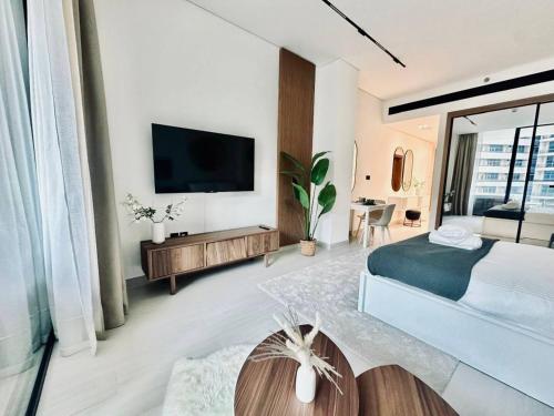 Chic Studio With Alfresco Jacuzzi Parking Gym!, Dubái (foto 8)