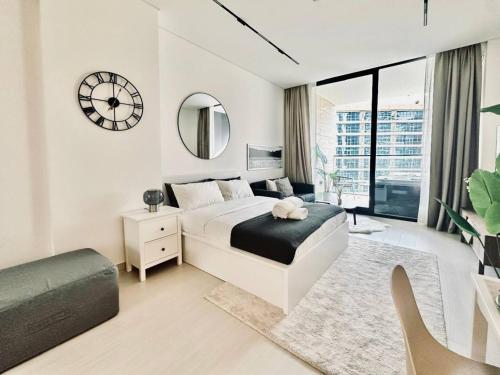 Chic Studio With Alfresco Jacuzzi Parking Gym!, Dubái (foto 9)