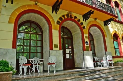 Garni Hotel Park - image 6