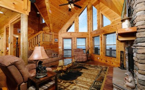 Lazy Bear Retreat in Sevierville, USA
