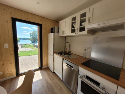 кухня, Maison bord du Lac des Settons in Montsauche-les-Settons