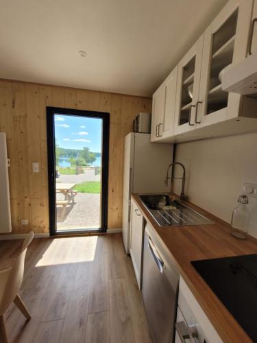 кухня, Maison bord du Lac des Settons in Montsauche-les-Settons