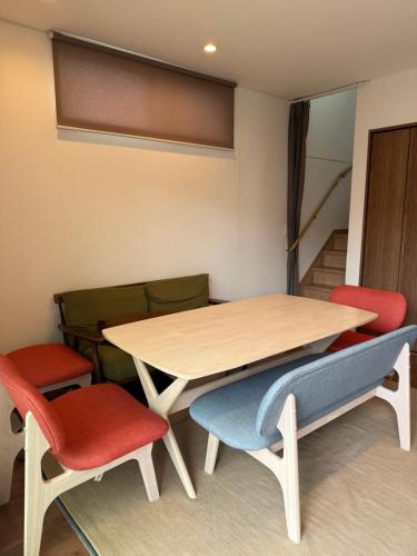 オルちゅーばーハウス#カプセルホテル風#1人部屋#ホスト居住型民泊#定点カメラにてライブ配信中