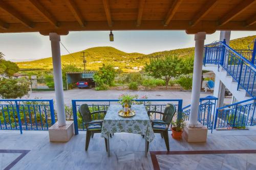 Erkély/terasz, Εξοχική κατοικία Αnna's house (Εξοχικη κατοικια Αnna's house) in Agios Paraskevi