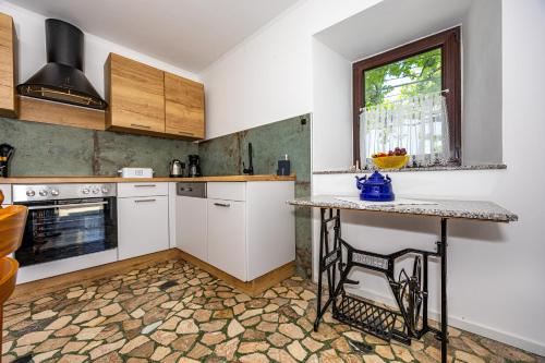 Kitchen, MICIKA Country house in Grizane
