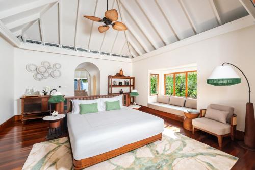 Beach Pool Villa image 3