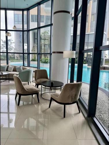 Two-Bedroom Apartment with Balcony image 2