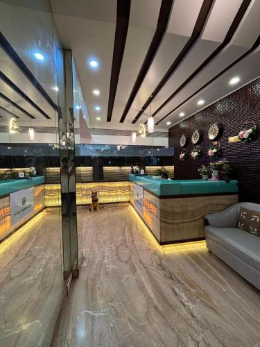 ล็อบบี้, Hotel Sahar Garden Near Mumbai International Airport in มุมไบ