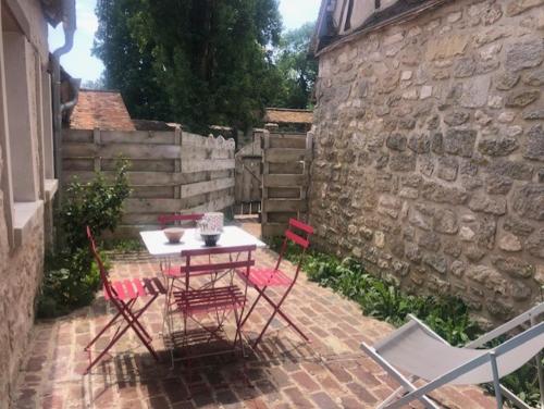 La Chapelle de Monet - Logis Les Marguerites in Bois-Jerome-Saint-Ouen