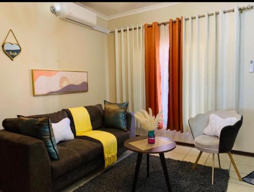 Tsika's Inn, Gaborone