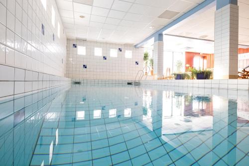 Bazén, Bruksvallslidens förmedling (Bruksvallslidens formedling) in Bruksvallarna