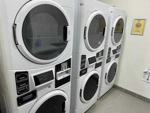 Melbourne Studio Apartments Hotel - 138 Elgin Carlton in Carlton