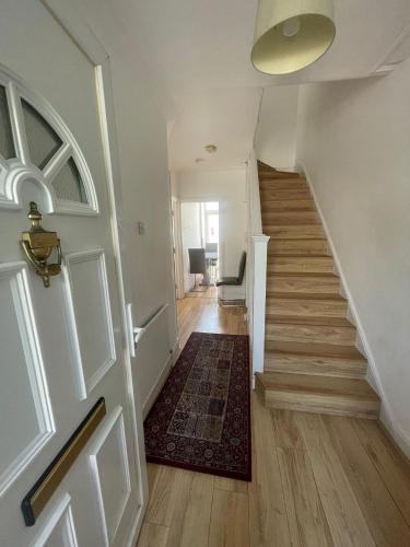 Large room with bathroom - Ettrick