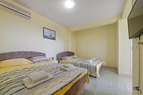 Apartman Dragicevic 1 with Garage