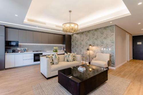 Superior One-Bedroom Apartment image 1