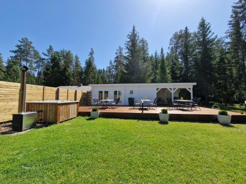 Rõmeda väike puhkemaja saunaga (Romeda vaike puhkemaja saunaga) in Jürimõisa