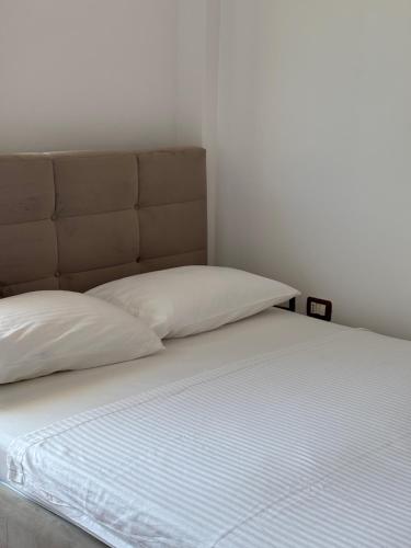 One-Bedroom House image 10