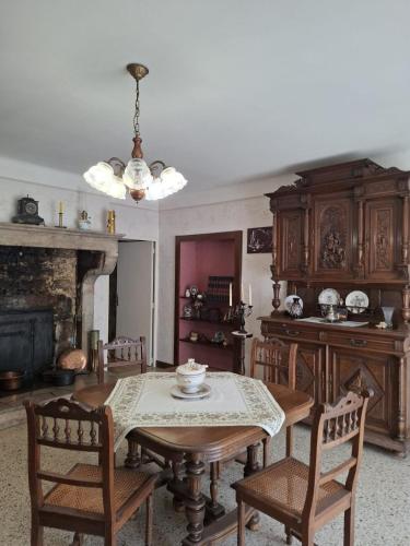 Maison de campagne avec jardin Chez nous in Champagne-sur-Vingeanne