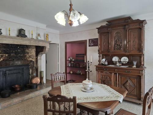 Maison de campagne avec jardin Chez nous in Champagne-sur-Vingeanne