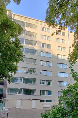 Exterior view, Cozy 1BR Apartment with Balcony, Free WiFi and Parking in Luostarinmaki