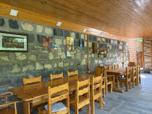 Restorāns, Sun House in Jegegnadžora