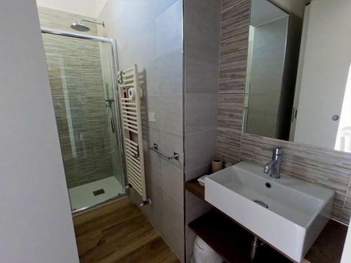 Triple Room with Sea View image 2