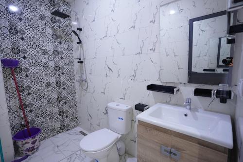 736 Appartement de location à Martil Air-conditioned 2 bedroom apartment New residence - image 4