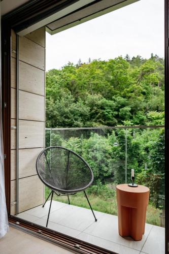 Prague Days - Studio with Balcony and Garage Parking in Smíchov - image 7