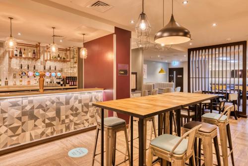 Premier Inn Dublin City Temple Bar - image 11