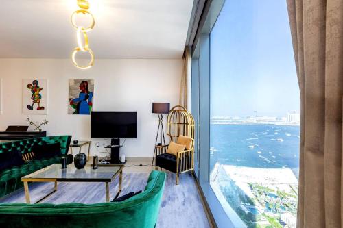 Large 2BR with Marina and Sea View in 5242 Tower - EE Holiday Homes, Dubai