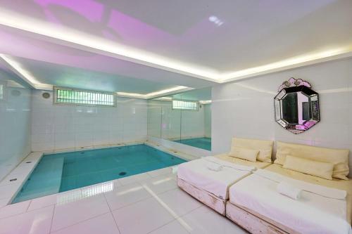 Mansion with swimming pool - 5BD/10P - Neuilly - image 14