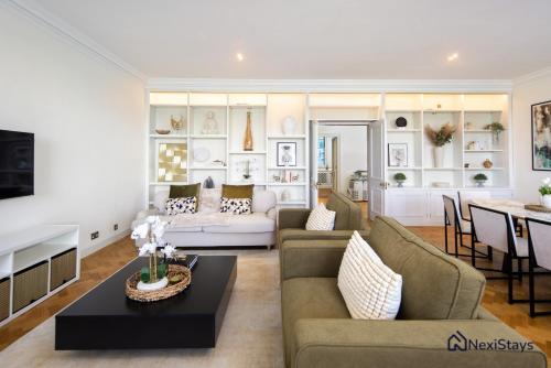 15 Mins Walk to Selfridges, Hyde Park Penthouse