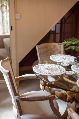 Gate Lodge - Sleeps 4 - Near Belvoir Castle in Knipton