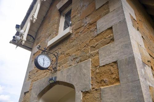 Gate Lodge - Sleeps 4 - Near Belvoir Castle in Knipton