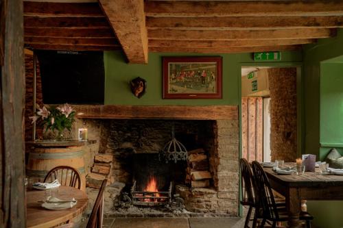 Létesítmények, The Bell Inn in Alvescot