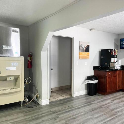 Studio 6 Suites Dayton OH Englewood - main image