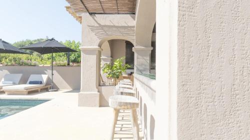 JAMES FCD56 - luxury villa with pool for rent in the vineyards near Saint Tropez in Cogolin