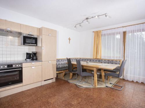 Apartment Ferienhof Sonnseitn-2 by Interhome in Stumerberga