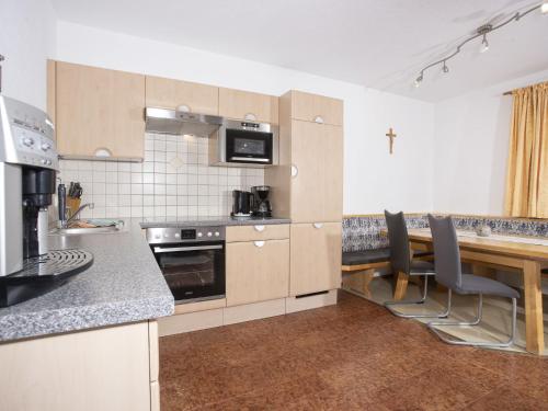 Apartment Ferienhof Sonnseitn-2 by Interhome in Stumerberga